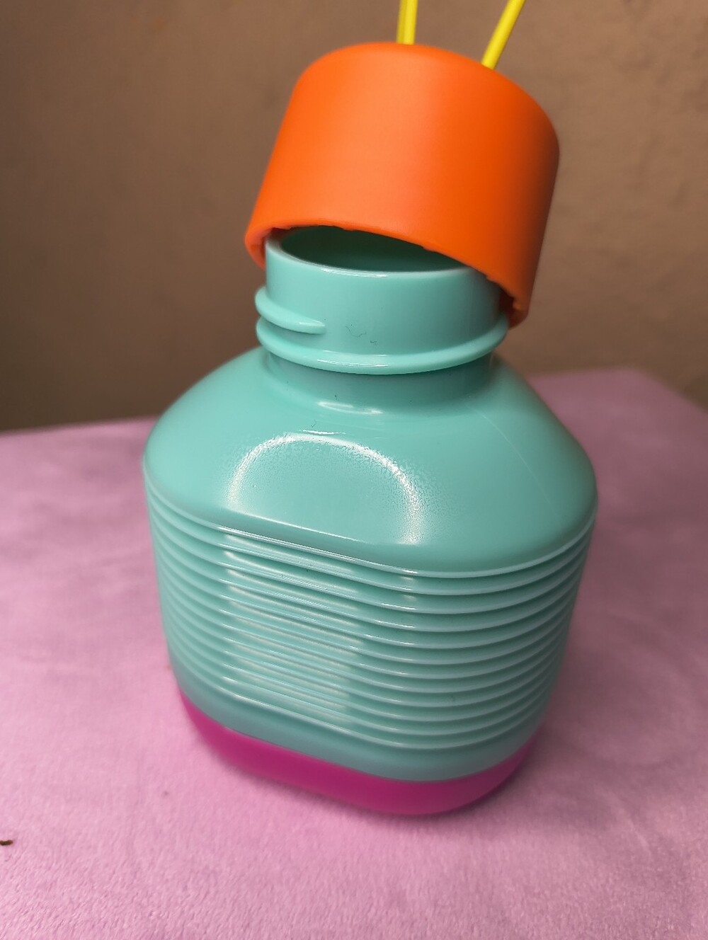 24oz Starbucks collapsible water bottle from the 2024 Summer collection - Picture 2 of 6